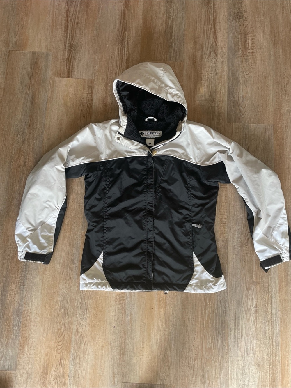 Womens Columbia Black Grey And White Winter Jacket Hood Size Small
